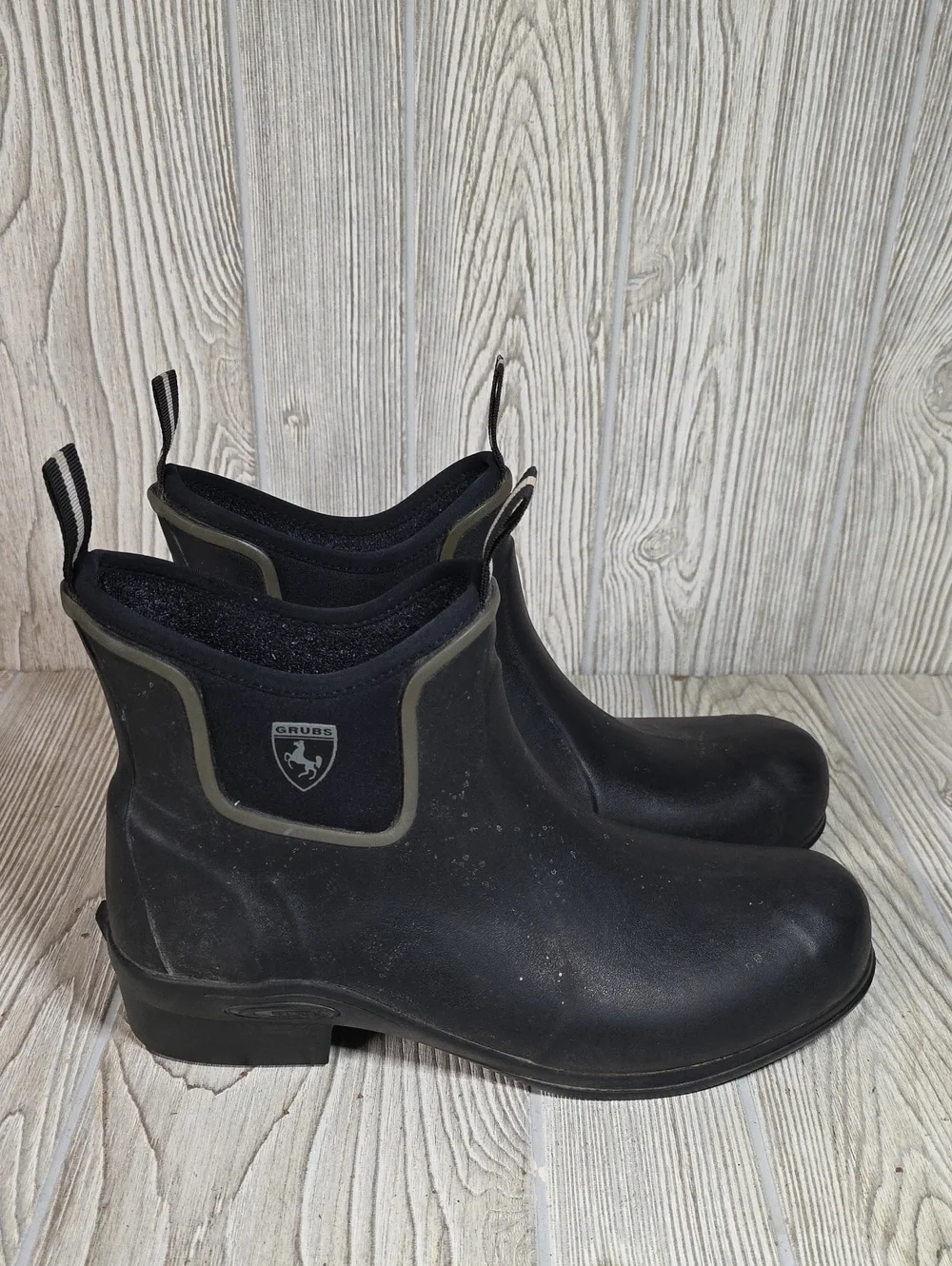 Grubs pre owned